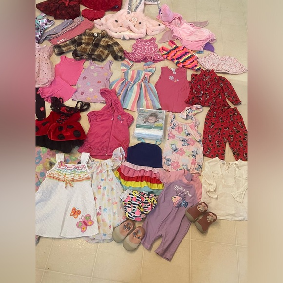 ⚡️2/$30 Huge Girls 6-24Month Bundle - Picture 5 of 9